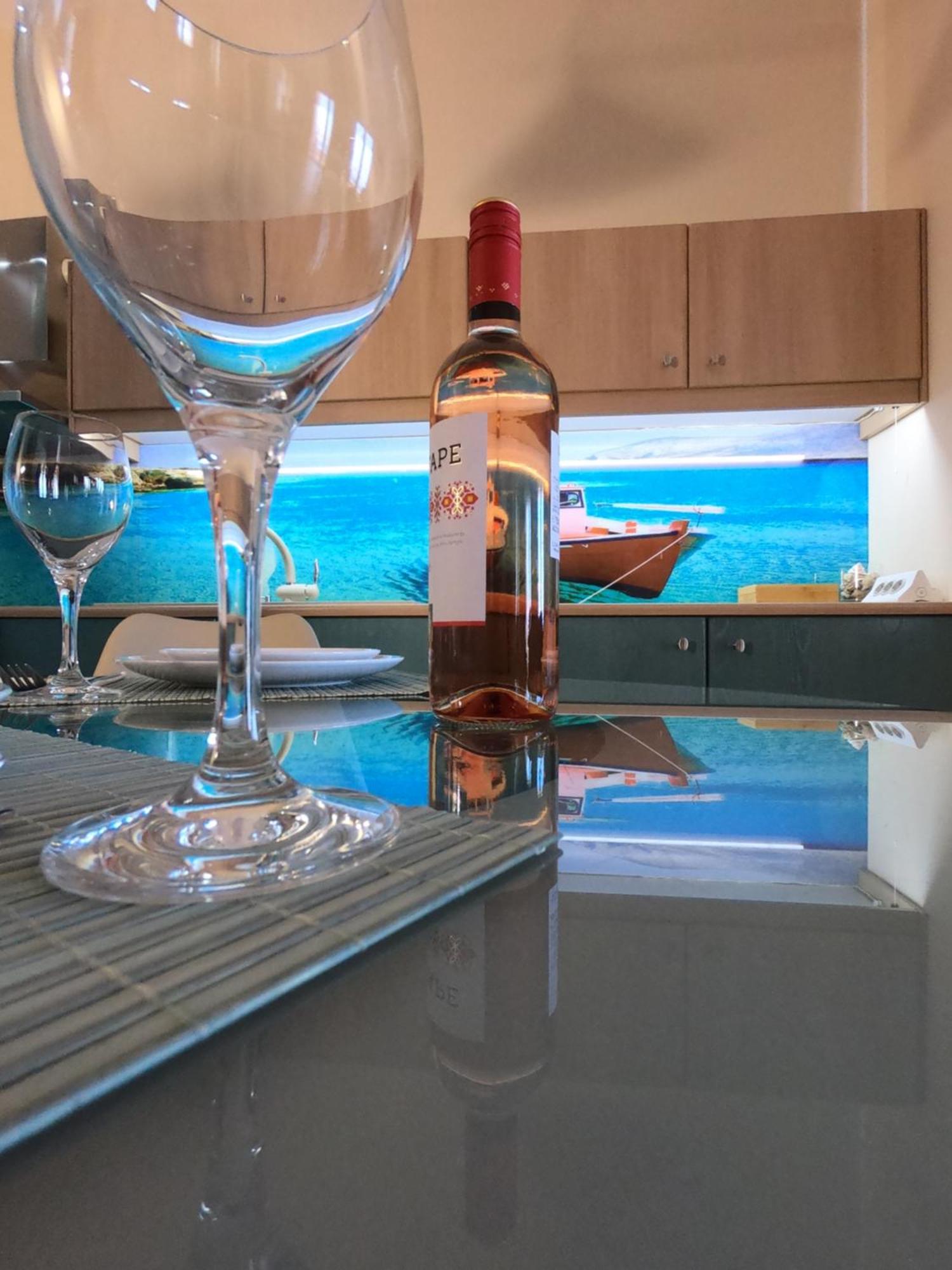 Horizon Studios With Sea View - Free Parking Γλώσσα Εξωτερικό φωτογραφία